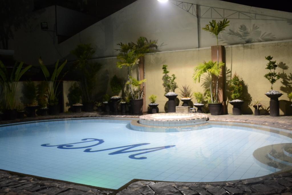 Dm Residente Villas Анхелес Екстериор снимка