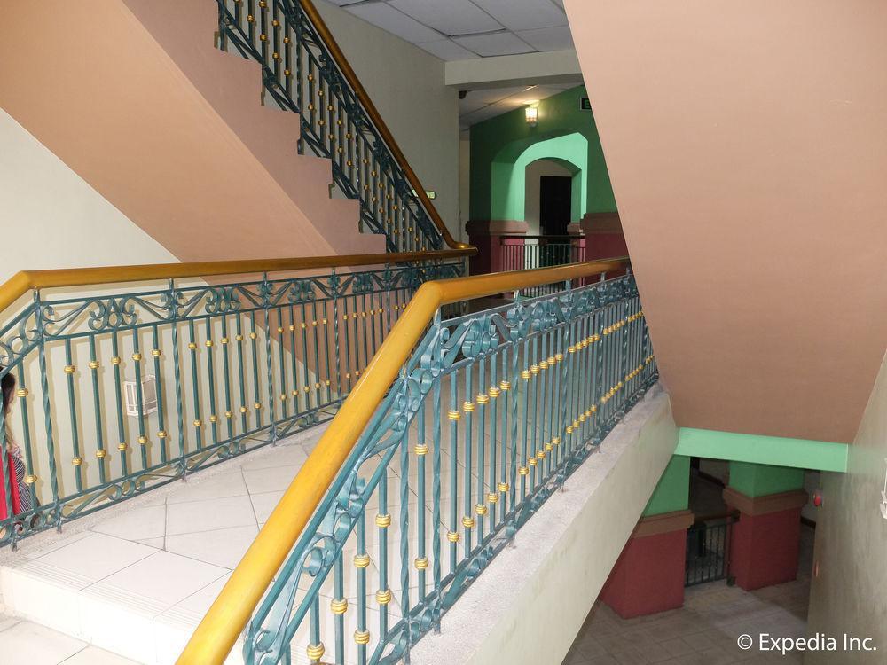 Dm Residente Villas Анхелес Екстериор снимка